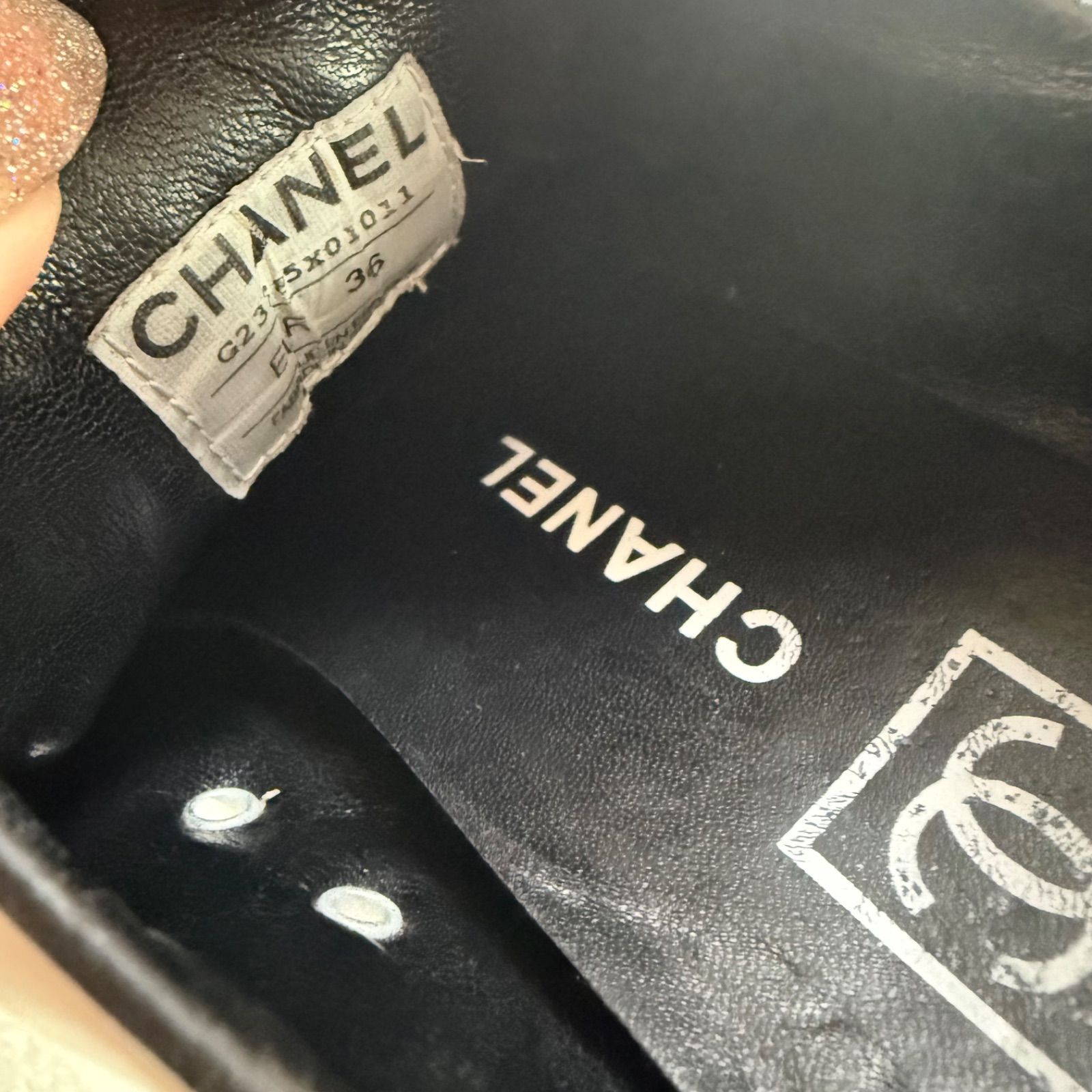 CHANEL シャネル レザー ココマーク スニーカー 白 黒 ロゴ 36