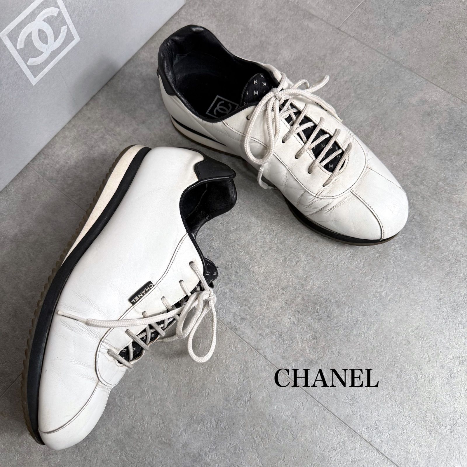 CHANEL シャネル レザー ココマーク スニーカー 白 黒 ロゴ 36