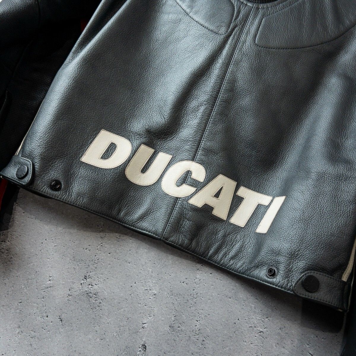 DUCATI by DAINESE ドゥカティ × ダイネーゼ プロテクター付き 本革