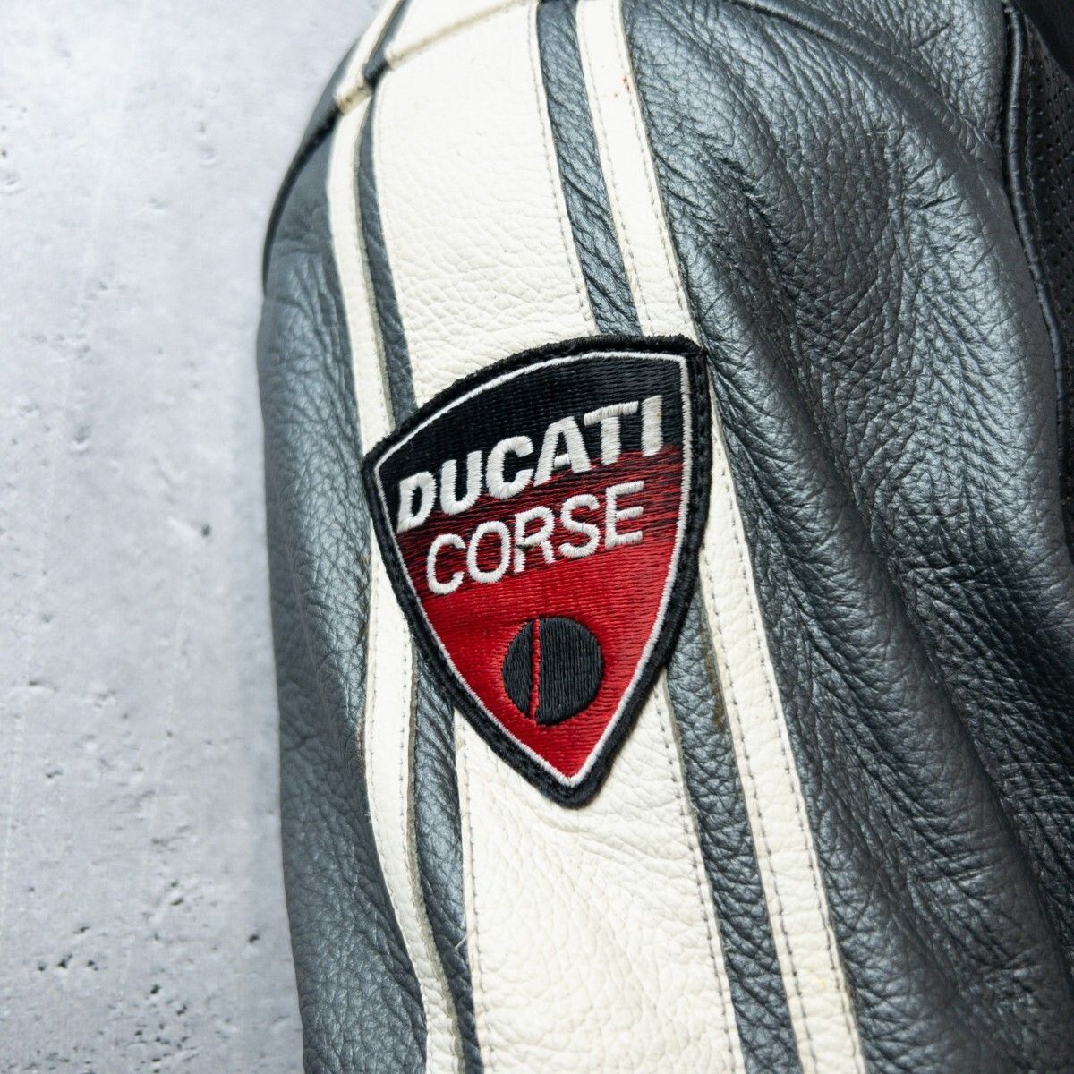 DUCATI by DAINESE ドゥカティ × ダイネーゼ プロテクター付き 本革