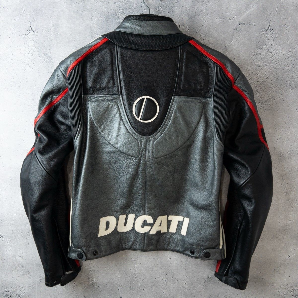 DUCATI by DAINESE ドゥカティ × ダイネーゼ プロテクター付き 本革