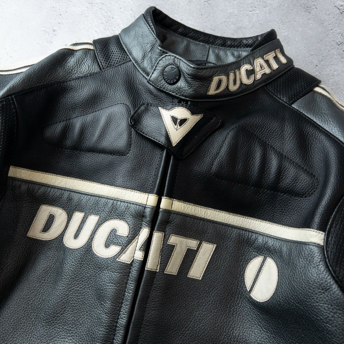 DUCATI by DAINESE ドゥカティ × ダイネーゼ プロテクター付き 本革