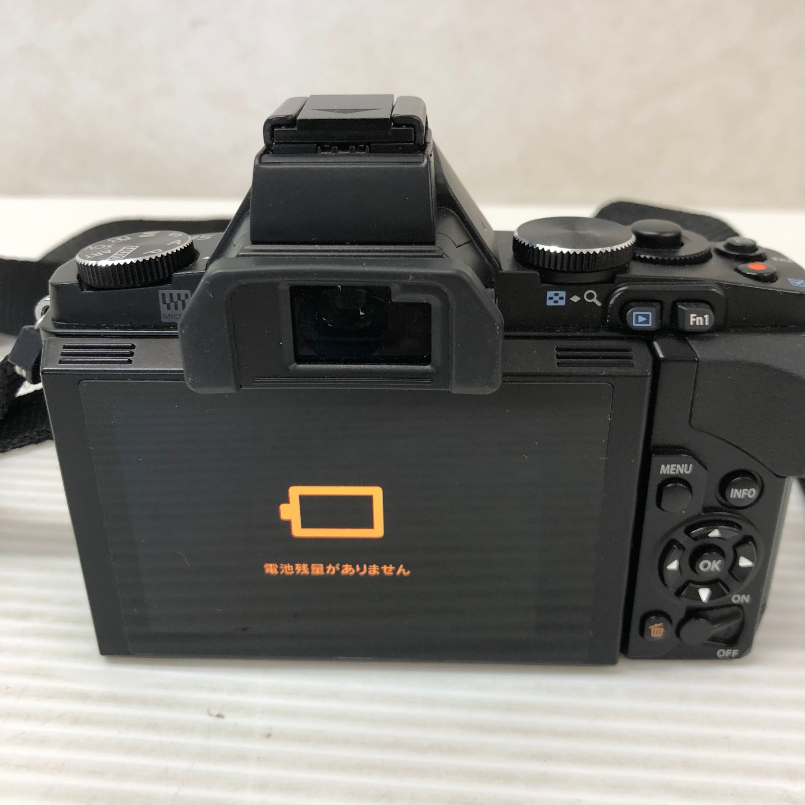 オリンパス OM-D E-M5 ダブルズームキット ブラック ※通電のみ確認済み 