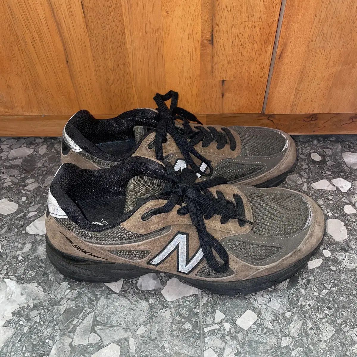 中古ニューバランス new balance 990v4 ミリタリー New Balance 990v4 