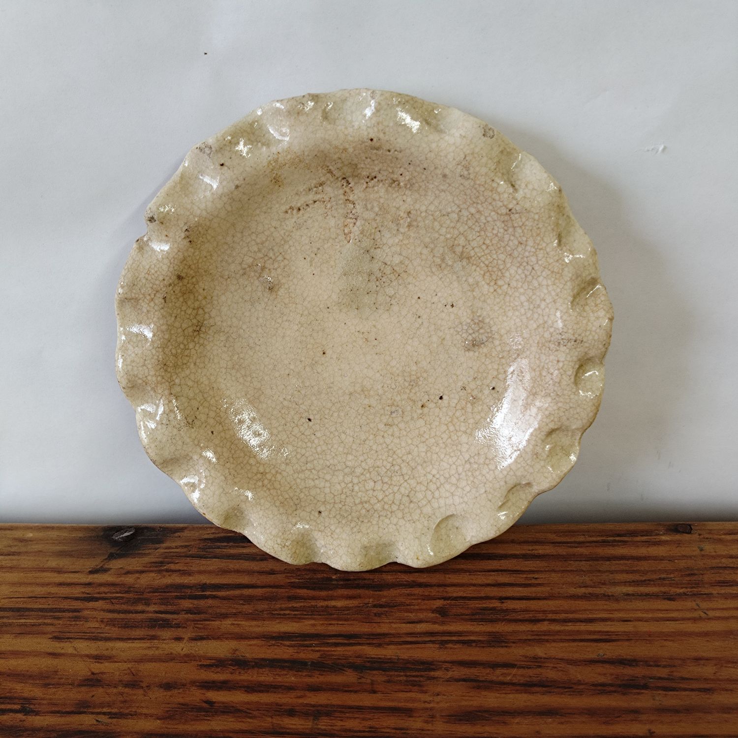 江戸中期 御深井焼（おふけやき）灰釉 輪花 ひだ皿 菊皿 4枚組 収納箱