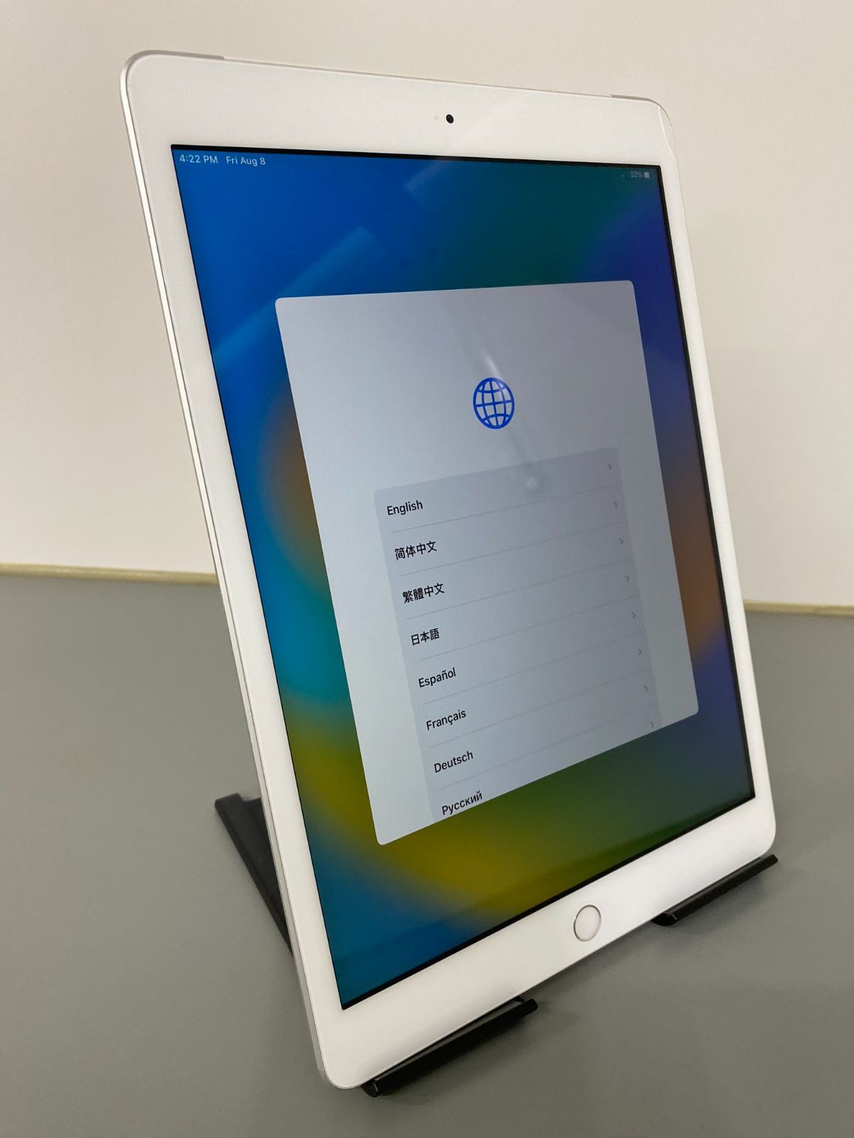 iPad 最安値 の 画面割れ画面全体がバキバキに割れてしまったiPad 