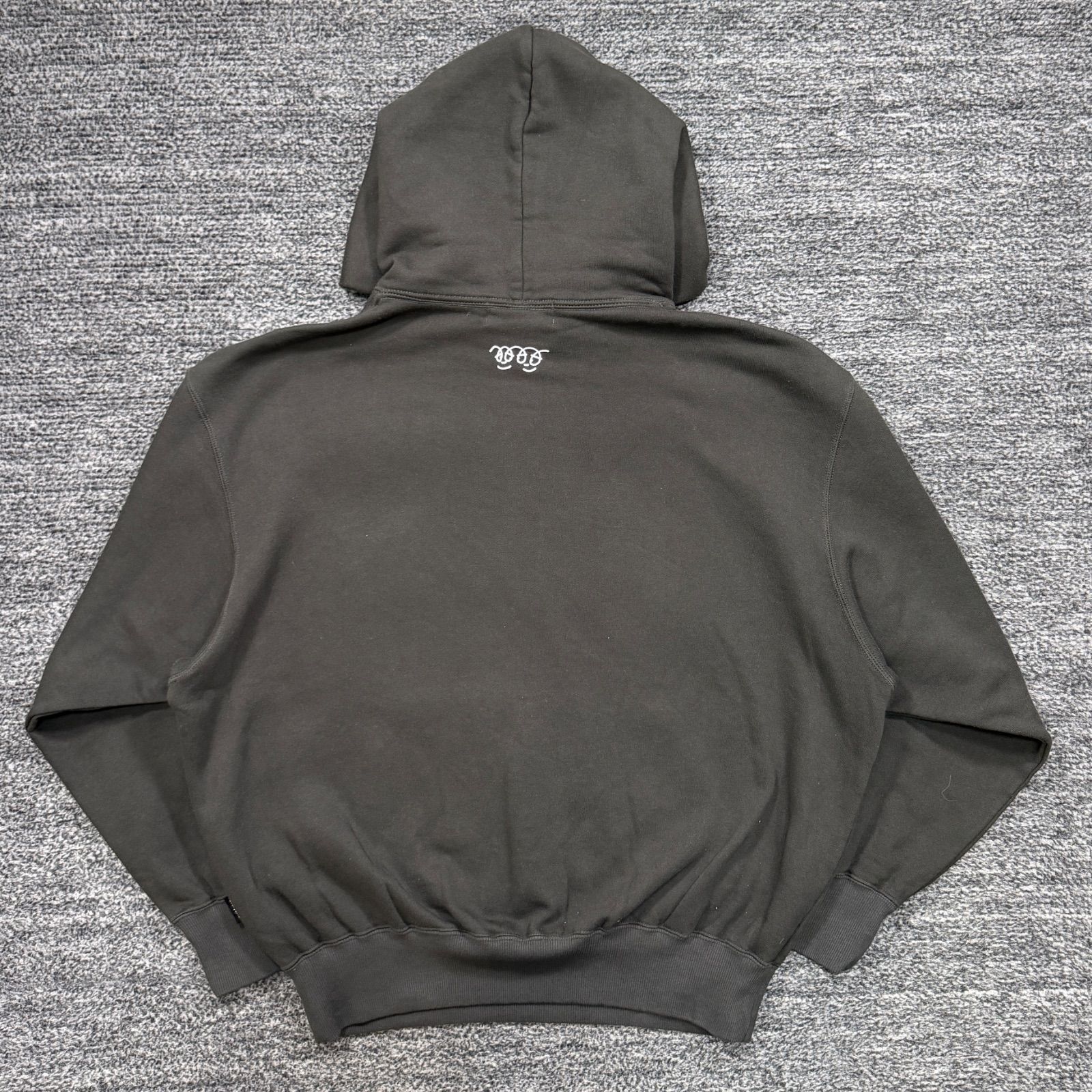 美品 everyone j.30000 tokyo ホール logo hoodie EV25-CS55 M 