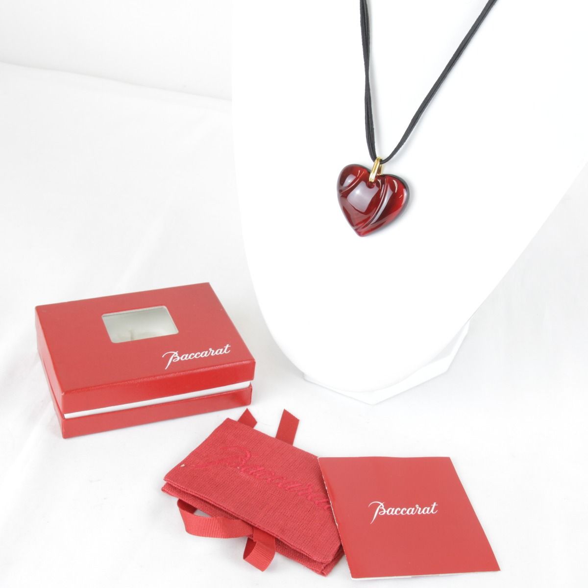Baccarat 美品 Baccarat バカラ クリスタル 赤ハート ペンダントトップ 