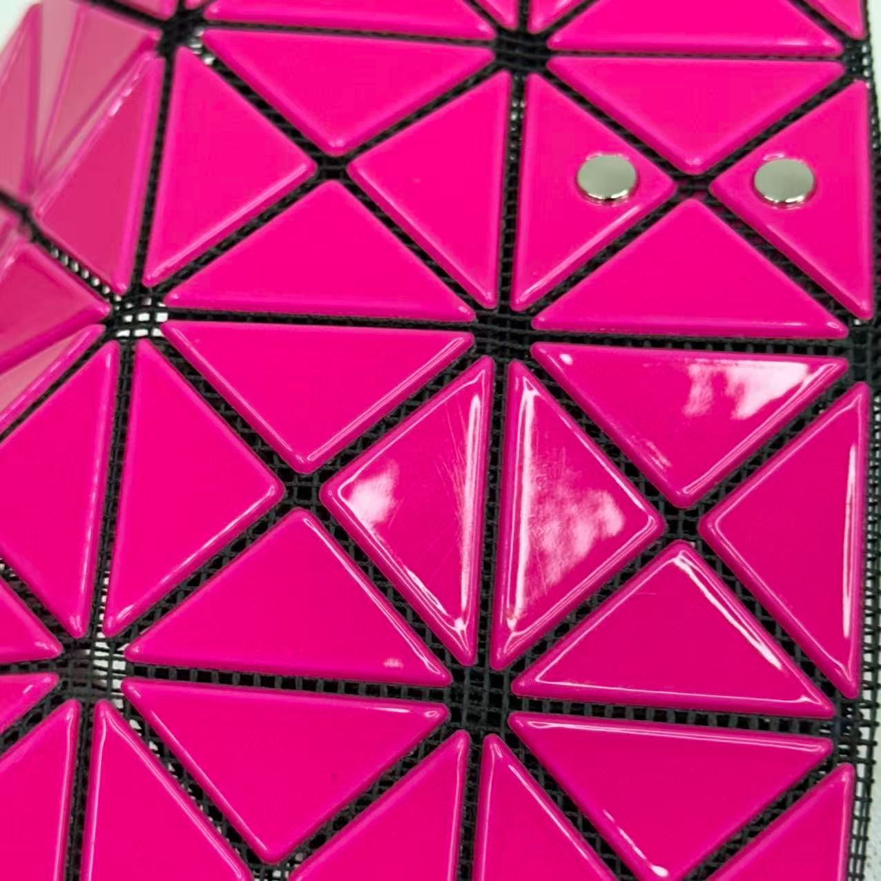 ISSEY MIYAKE イッセイミヤケ BAOBAO ピンク ハンドバッグ - メルカリ