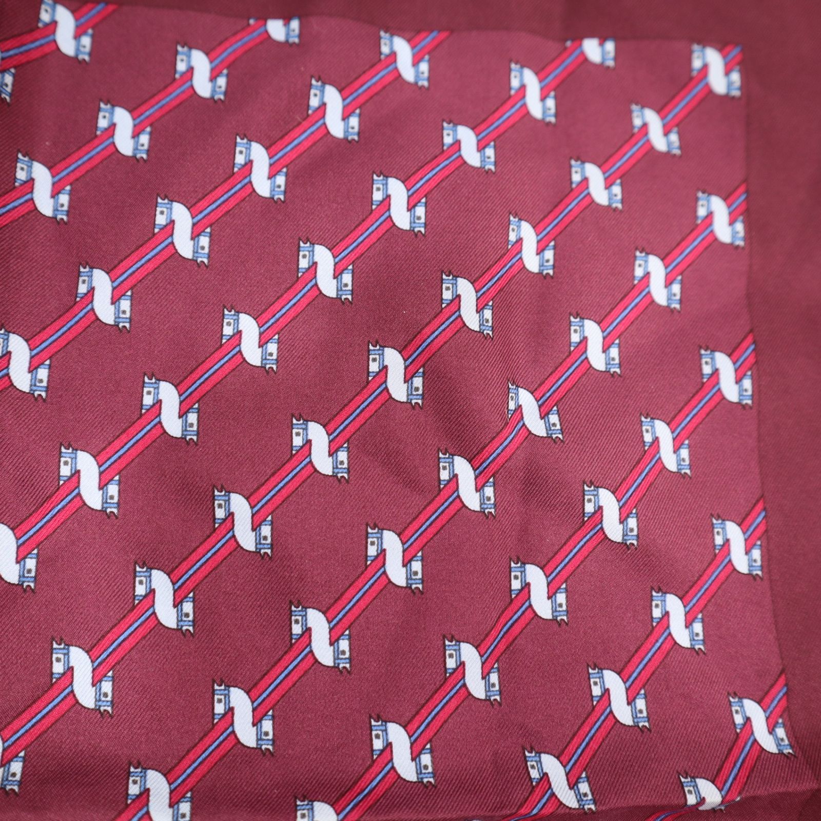 HERMES エルメス スカーフ カレ40 馬 ボルドー系 シルク100％ 服飾小物