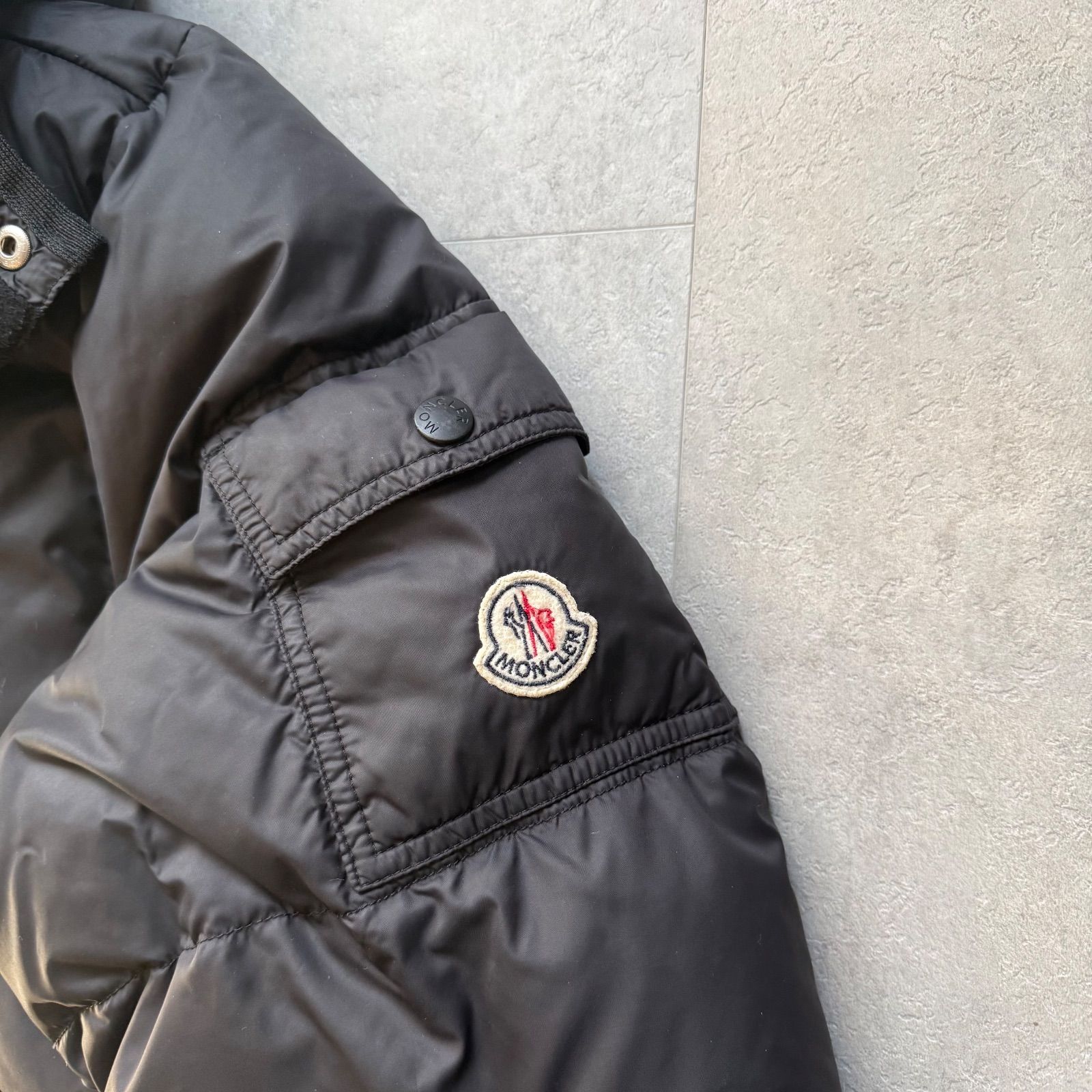 モンクレール バジーレ メンズ2 MONCLER（モンクレール） ダウン