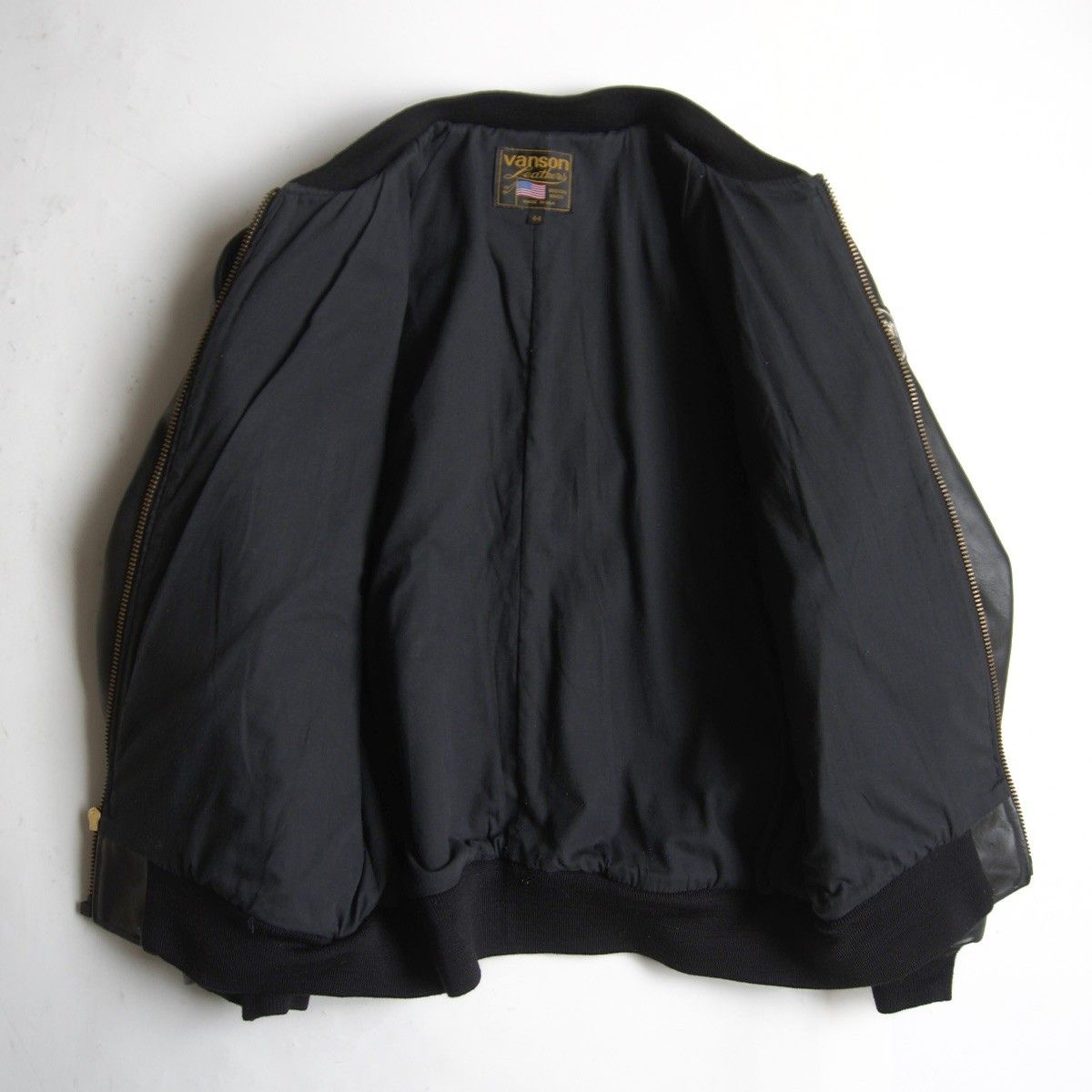 【美品/ビッグサイズ】 VANSON 【TJV オールレザー スタジャン】44 ブラック ジャケット ワッペン USA製 バンソン 26020174 美品/ビッグサイズ】 VANSON 【TJV オールレザー スタジャン】44