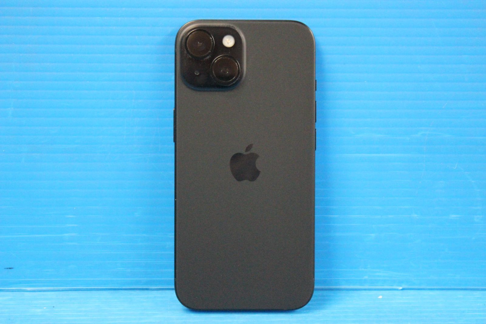 Apple iPhone 15 128GB ブラック [MTMH3J/A] SIMフリー / バッテリー最大容量100% - メルカリ