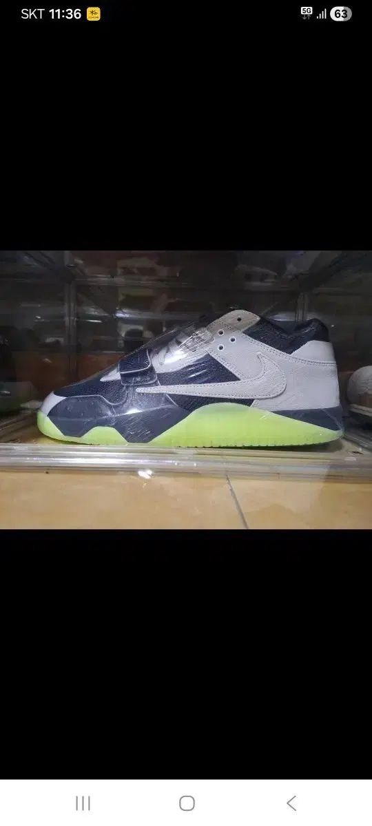 トラヴィス スコット X Chase B Jumpman TR 275