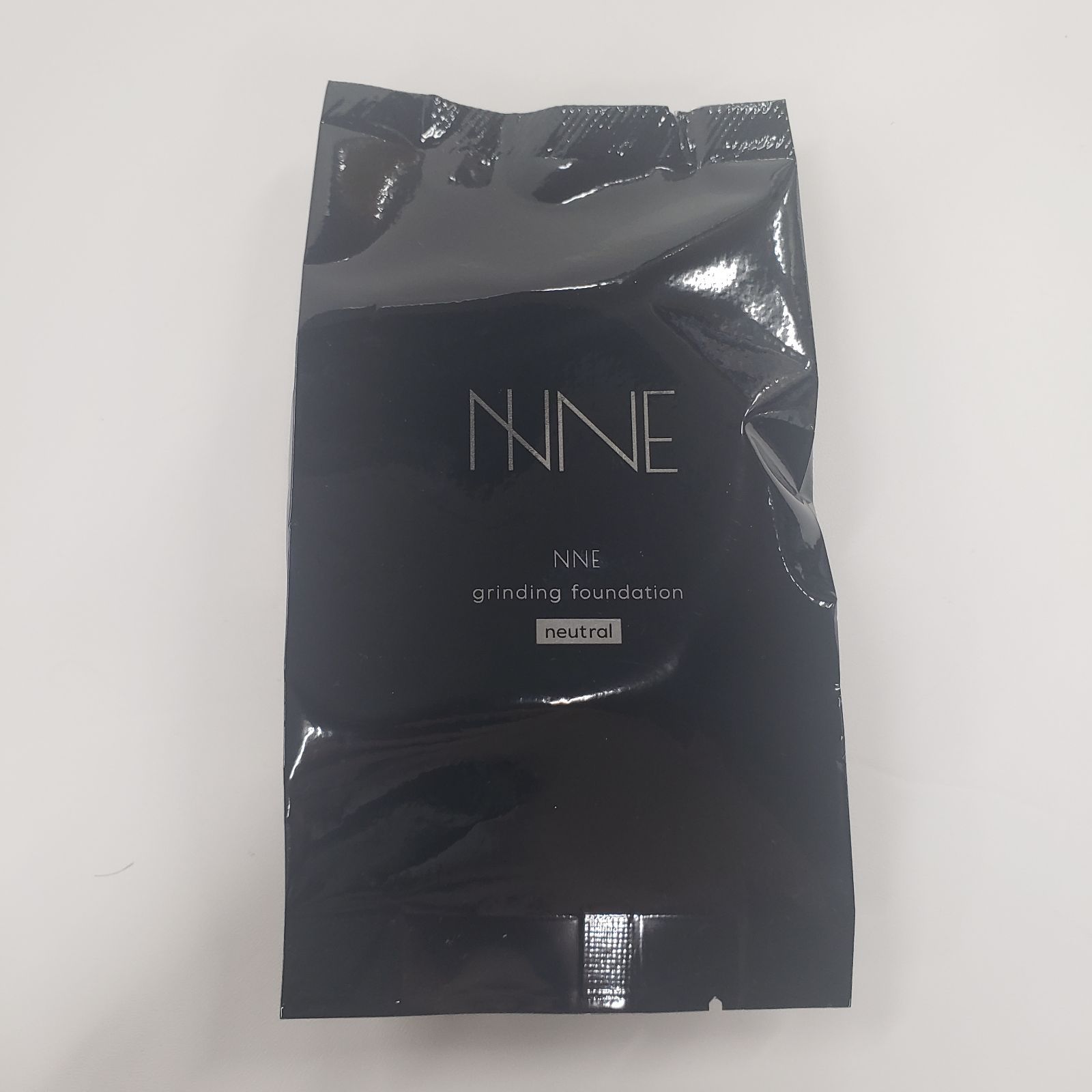 NNEグラインディングファンデーション 新色ニュートラル NINEグライン