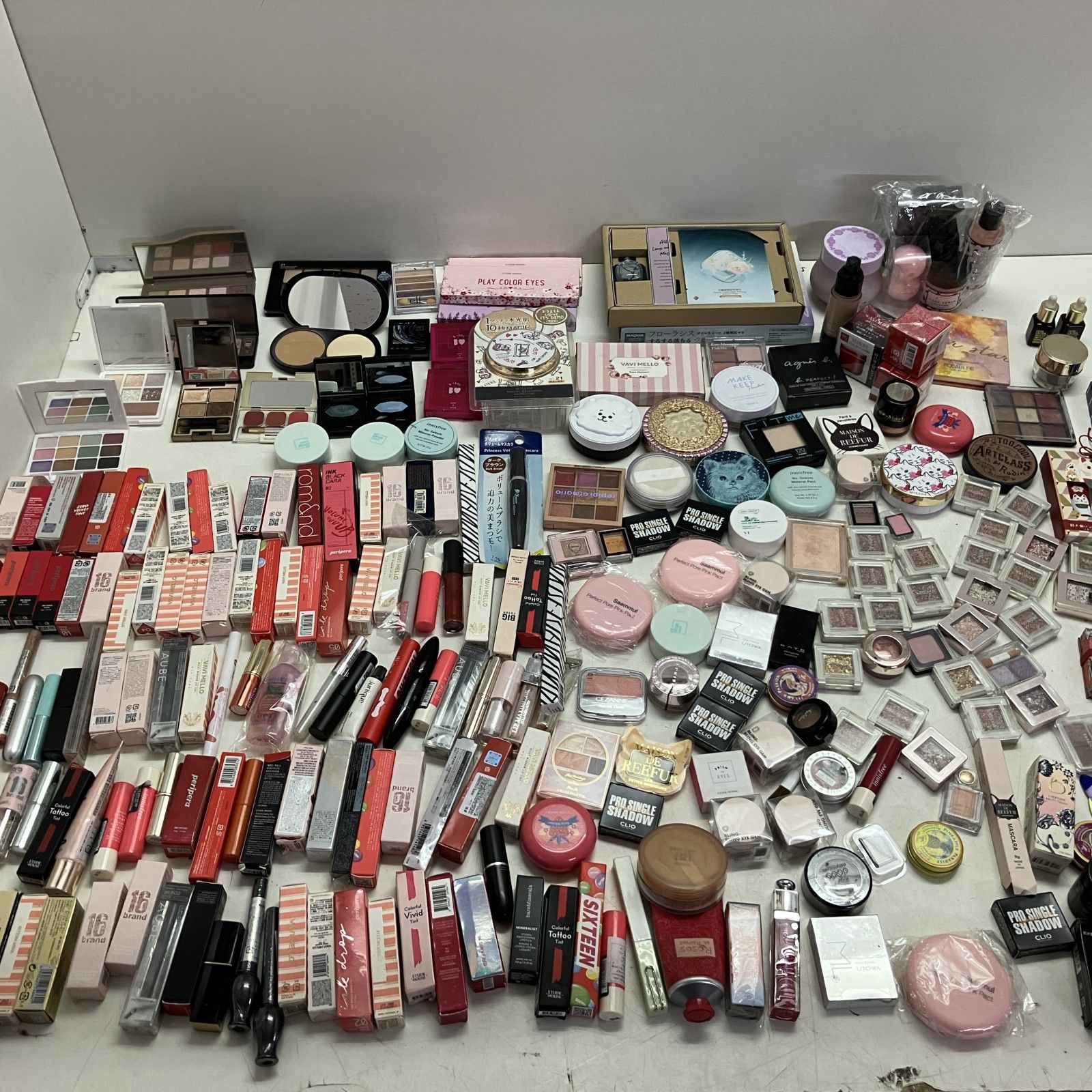 ◆ 【ジャンク品】 Dior CHANEL ANNA SUI など まとめ商品 コスメ 化粧品 大量 ファンデーション リップ アイシャドウ など 現状品 約8.5kg