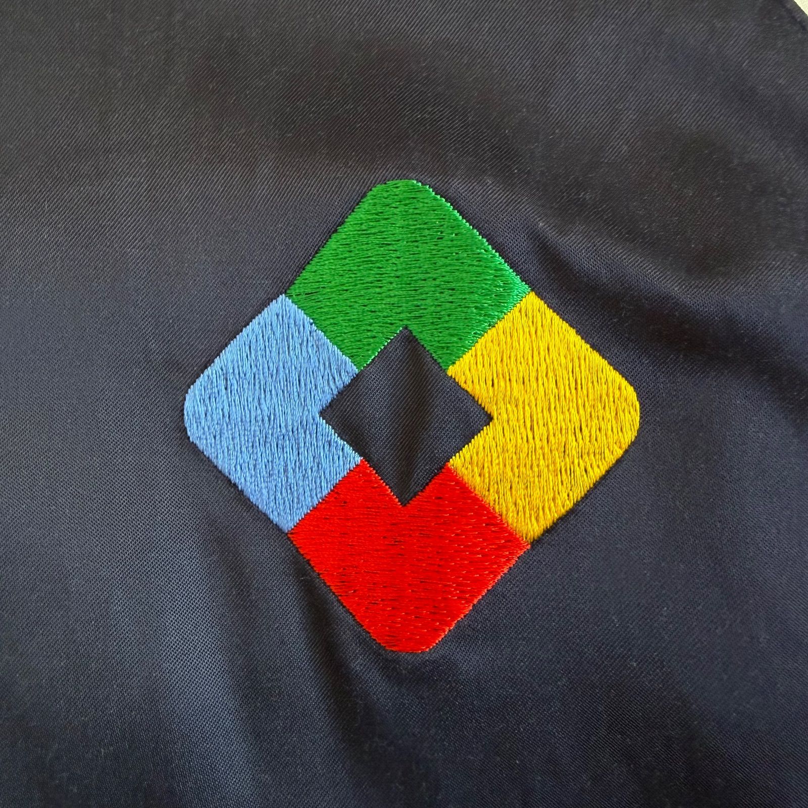 Google Play(グーグルプレイ) × BEAMS(ビームス) 30着限定抽選販売