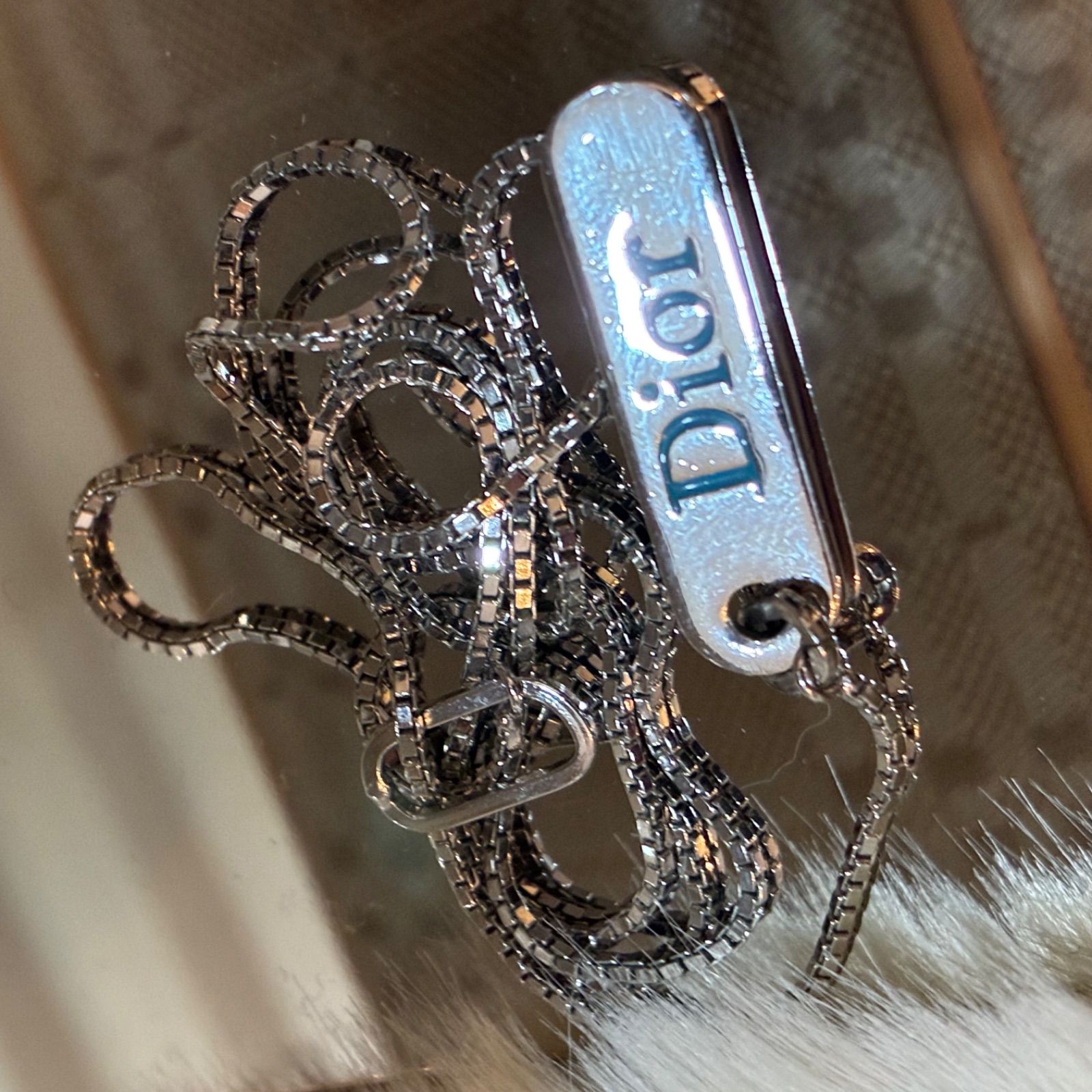 専用 希少色✨ディオール DIOR プレート ロゴネックレス シルバー×ブルー クリスチャンディオール ChristianDior シルバーカラープレート ブルー