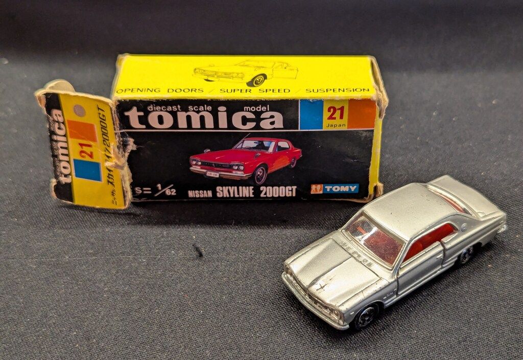 トミー トミカ黒箱日本製 ニッサンスカイライン2000GT/1E かしめ 21-1
