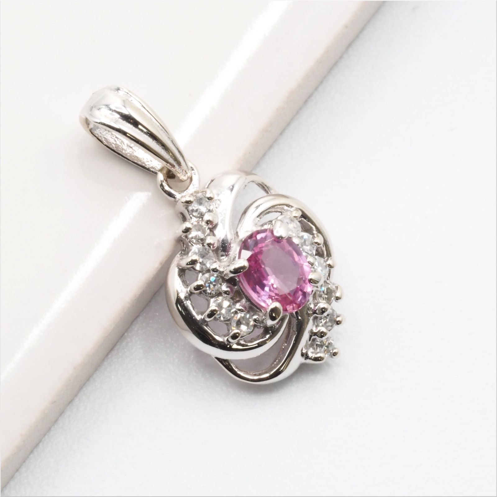 K14 天然 ピンクサファイア ペンダント トップ S0. 32ct D0.10ct WG 
