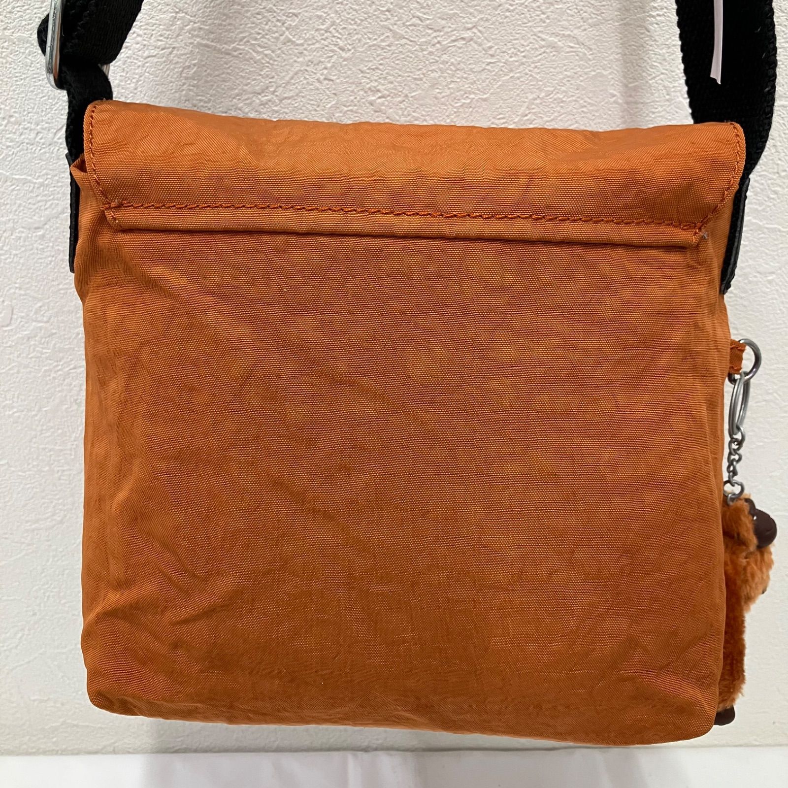 9590 Kipling KIPLING キプリング ショルダーバッグ オレンジ 黒 