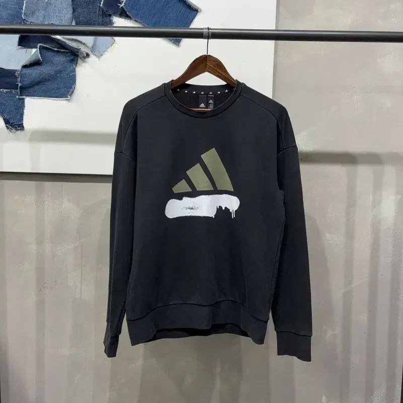 (100) アディダス スポーツ カジュアル ビックロゴ プリンティング スウェット 長袖 Tシャツ