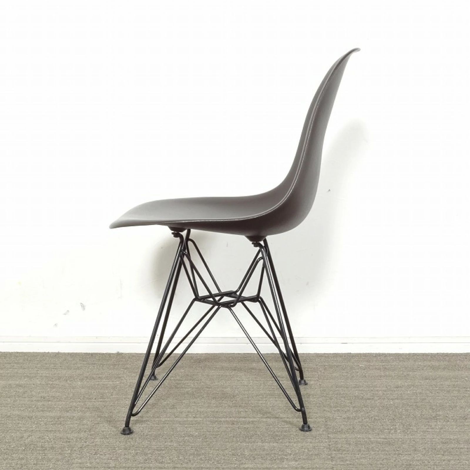 ◾︎SELUNO◾︎ 【展示美品】Herman Miller ハーマンミラー Eames 