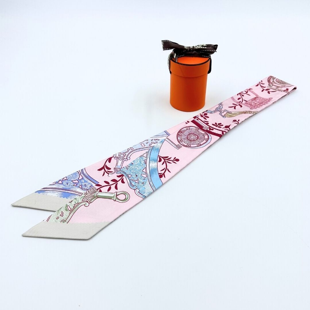 極美品】Hermes 鎧 remix シルク ツイリー - Mercari