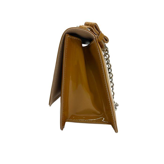 Salvatore Ferragamo フェラガモ ガンチーニ エナメル レザー Salvatore Ferragamo フェラガモ ガンチーニ エナメル レザー