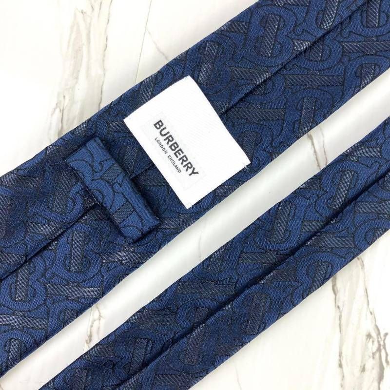 未使用に近い 現行モデル BURBERRY バーバリー ネクタイ TBモノグラム