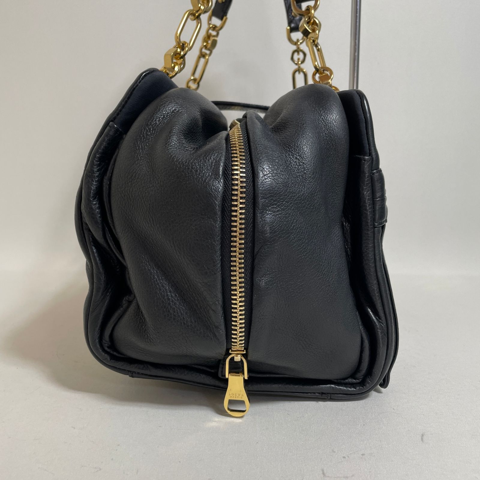 2602-5｜美品｜ロエベ ローラ ハンドバッグ レザー ブラック - メルカリ