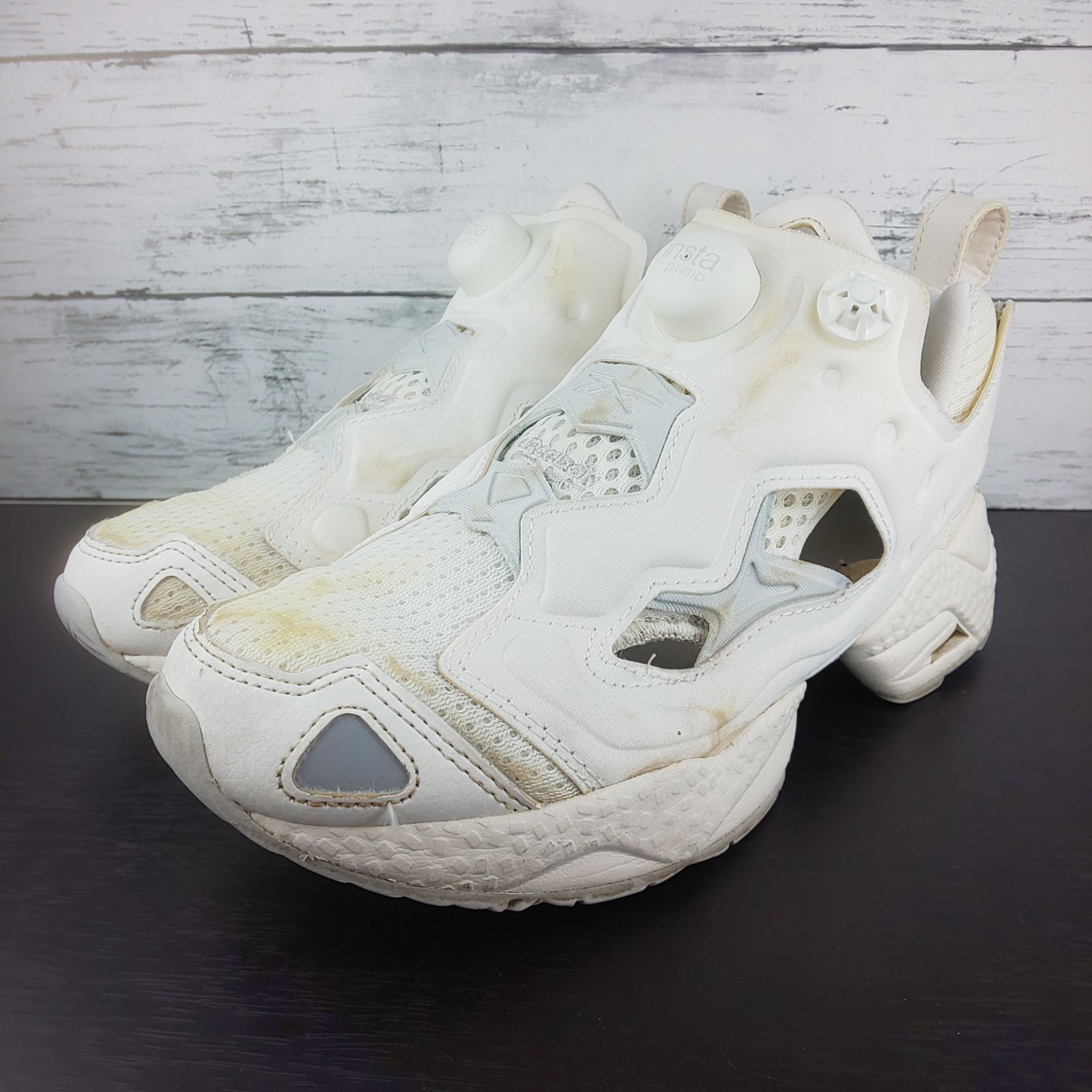 リーボックポンプフューリー　未使用　白色27cm INSTA PUMP FURY ポンプフューリー 白 黒 27cm us9