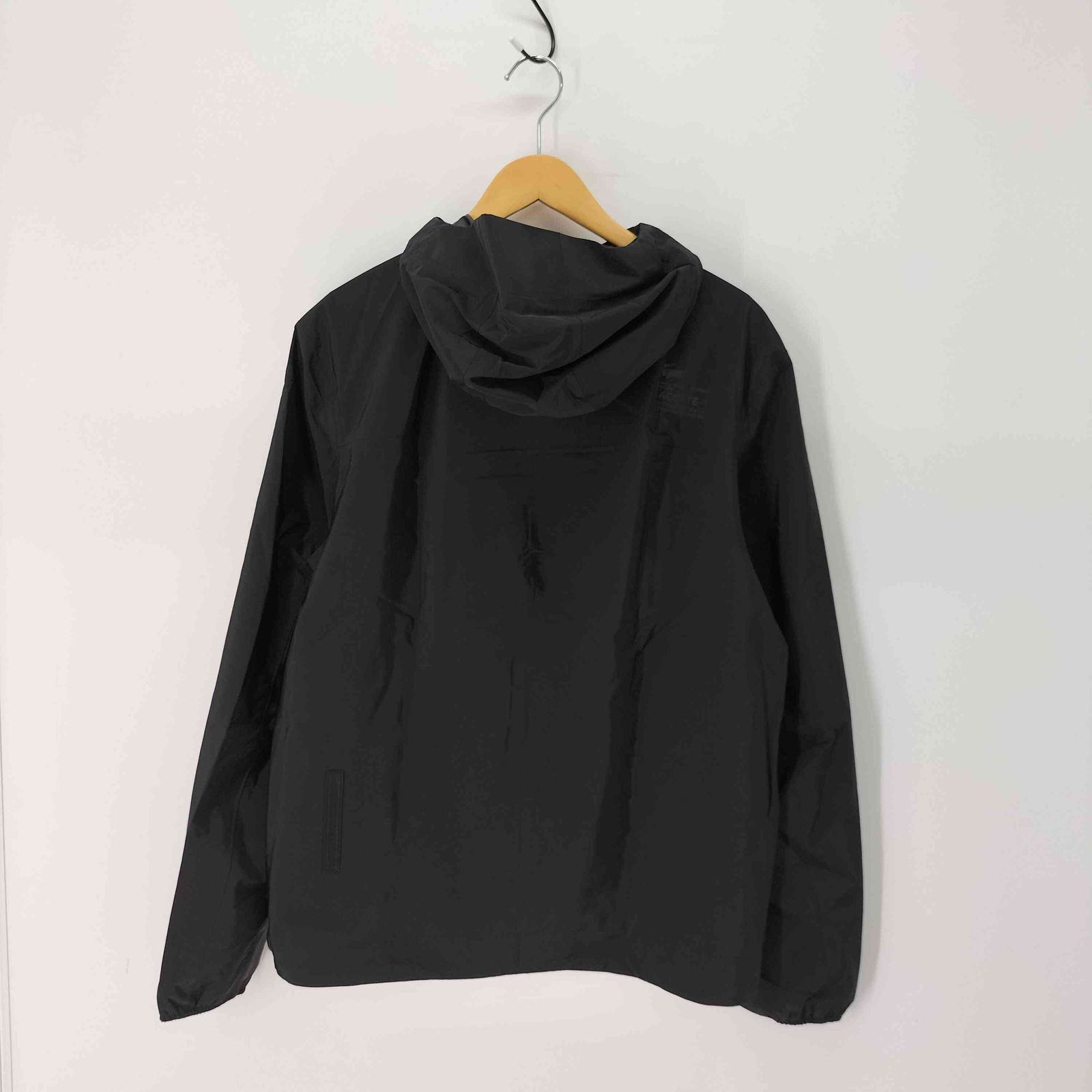 ラコステ LACOSTE シャワープルーフフードジャケット メンズ EUR：50