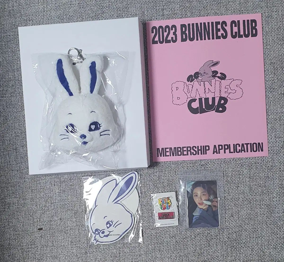 NewJeansメンバーシップキット BUNNIES Club 1期 - メルカリ