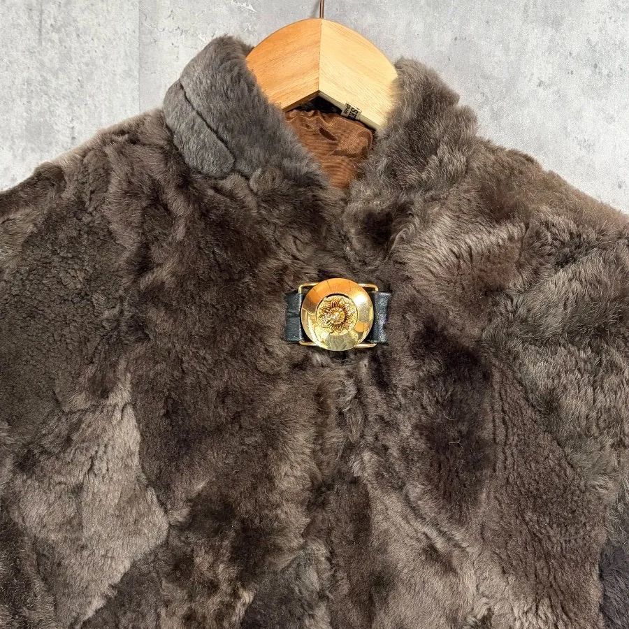 スペイン製 リアルムートン ポンチョ ケープ 羊革 毛皮 本革 ブラウン