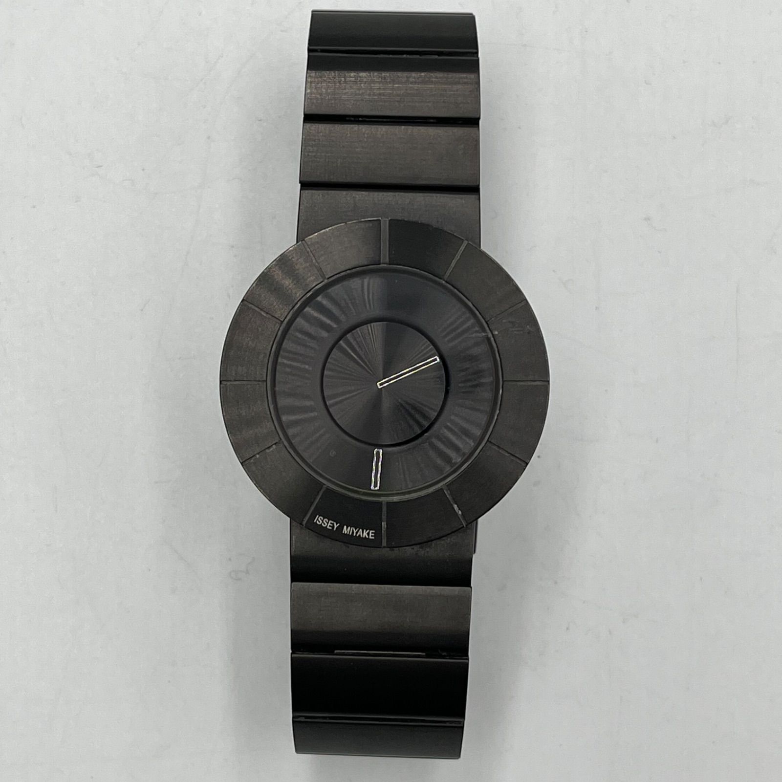 □ ISSEY MIYAKE イッセイミヤケ TO designed by 吉岡徳仁 腕時計
