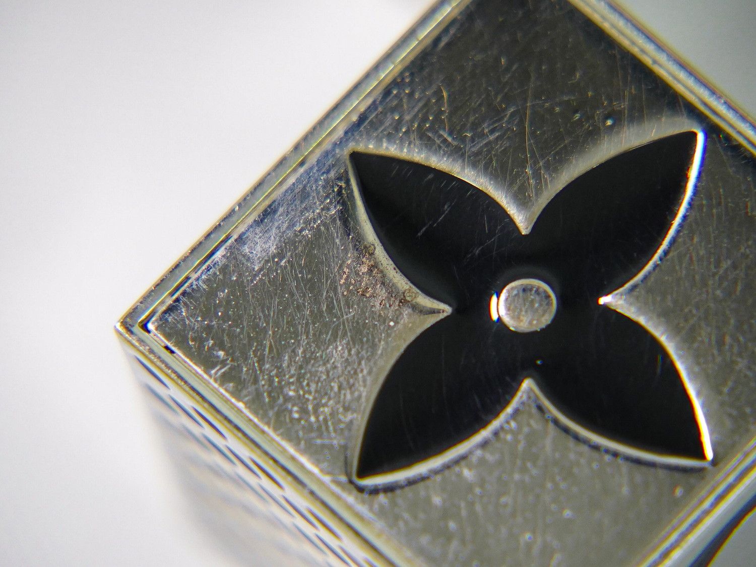 本物 ルイヴィトン LOUIS VUITTON LV キューブゲーム 2011年