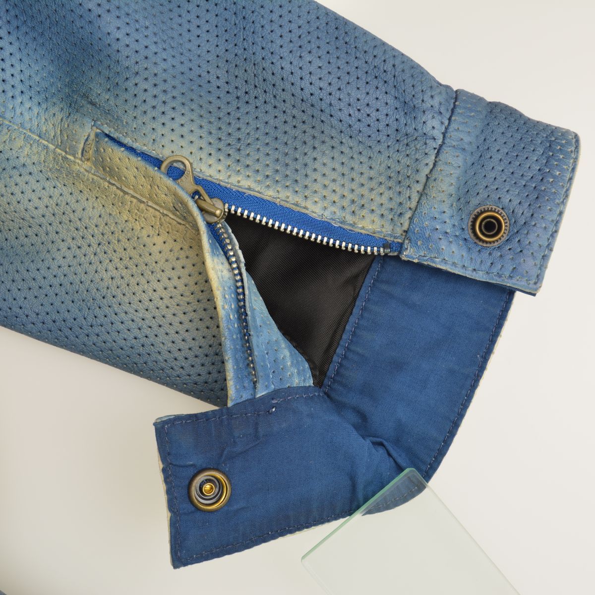 DIESEL】23SS A08807 L-CLIME シープスキン パンチングレザー 