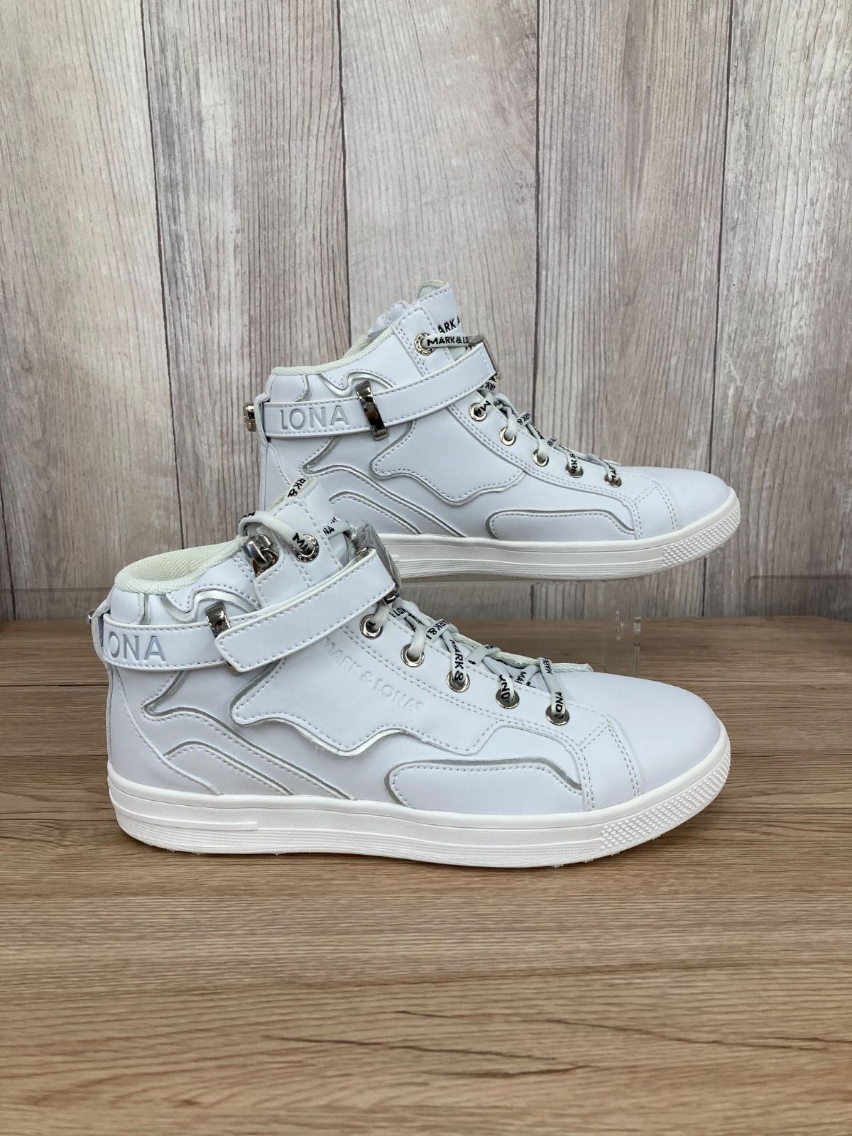 Beautiful condition!! MARK & LONA MLS-2C-SS02 Golf Shoes Sneakers