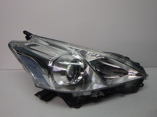 プリウスα プリウスアルファ ヘッドライト左右 ハロゲン ZVW40/41 前期
