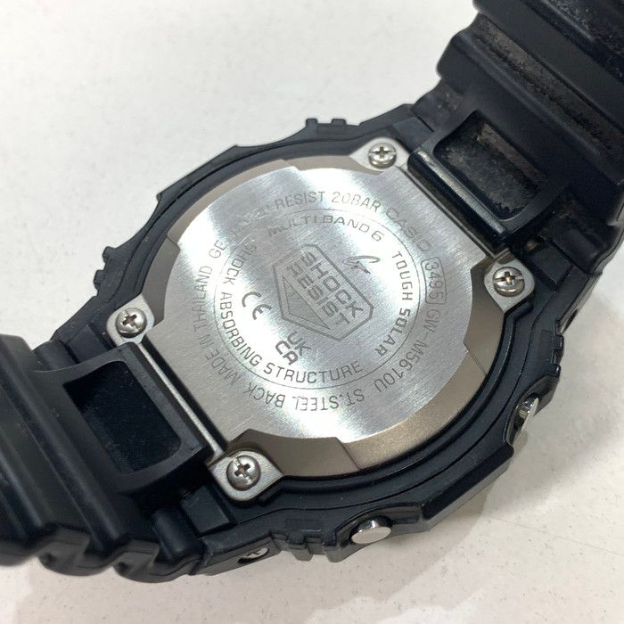 ソーラー電波腕時計