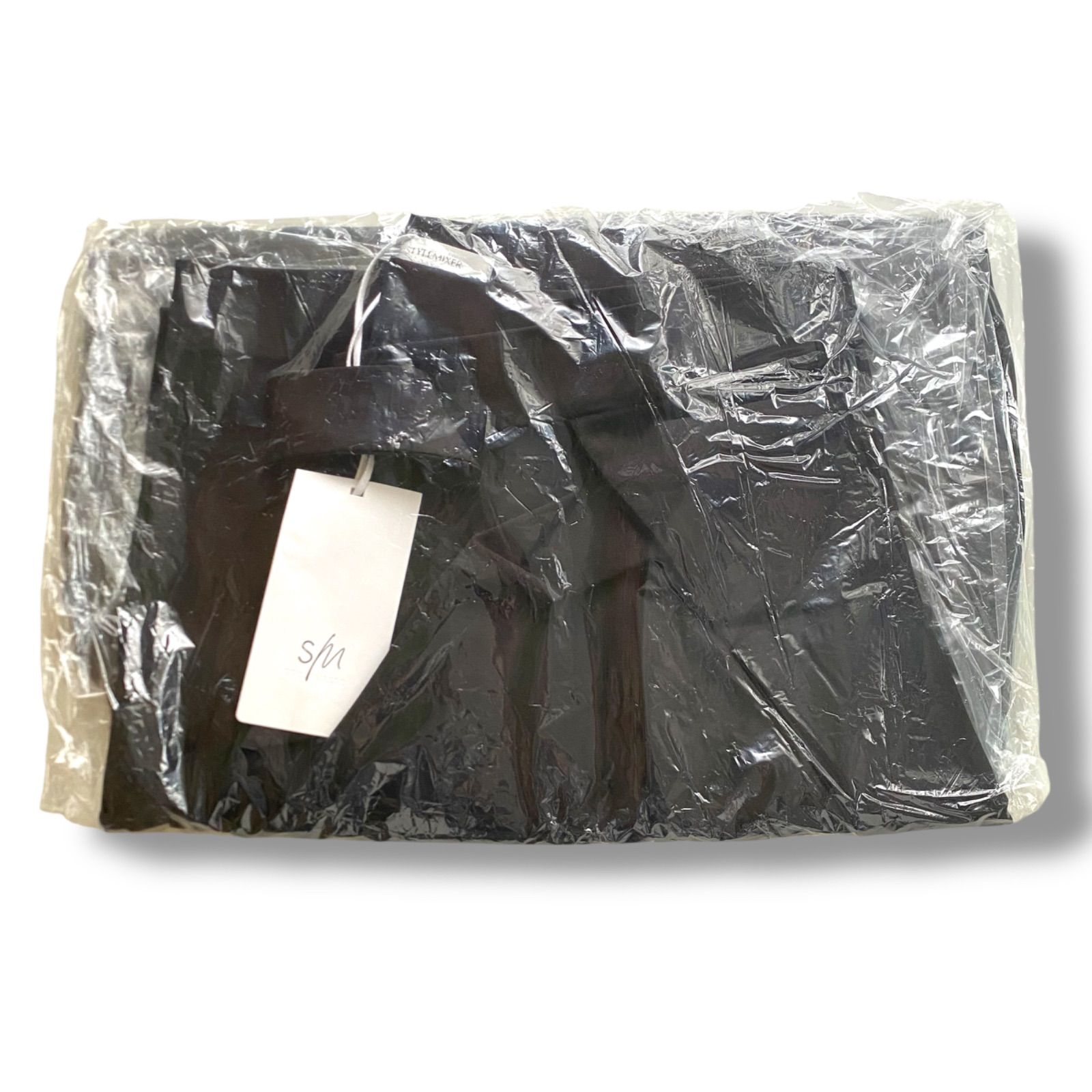 新品未使用 STYLEMIXER スタイルミキサー ウエストデザインサイドラップパンツ ワイドシルエット BLK 黒 sizeS 500IAT31-0571 管理番号:1179-2673 新品未使用 STYLEMIXER スタイルミキサー ウエストデザインサイドラップパンツ ワイドシルエット BLK 黒 sizeS 500IAT31-0571 管理番号:1179-2673