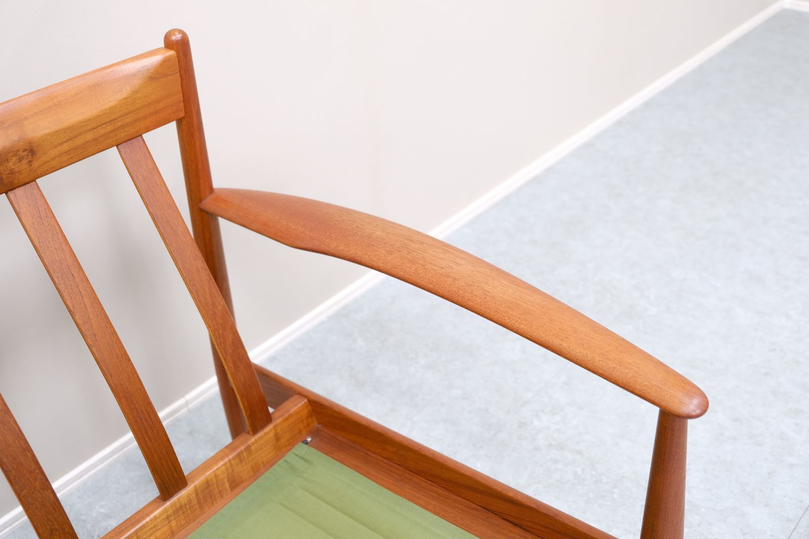 2人掛けソファー グレーテ