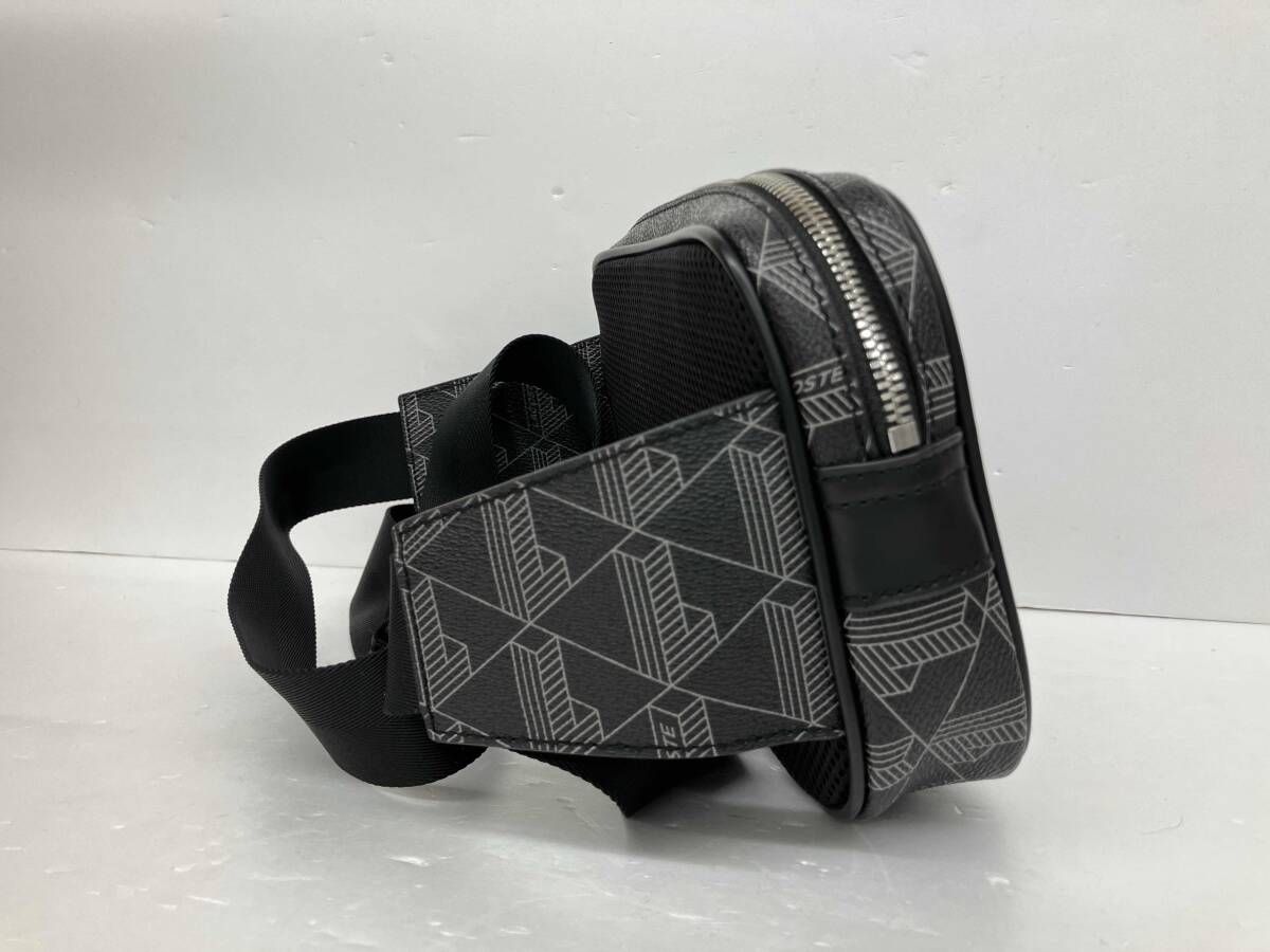 LACOSTE ラコステ ザ ブレンド モノグラムボディバッグ ブラック