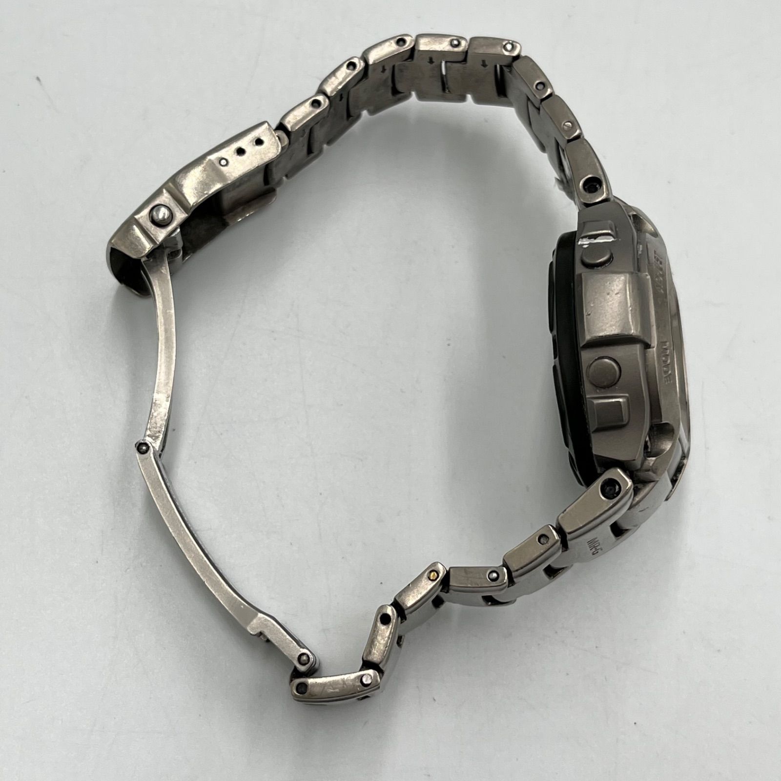 □ CASIO カシオ G-SHOCK MRG-220T チタン デジタル腕時計 - メルカリ