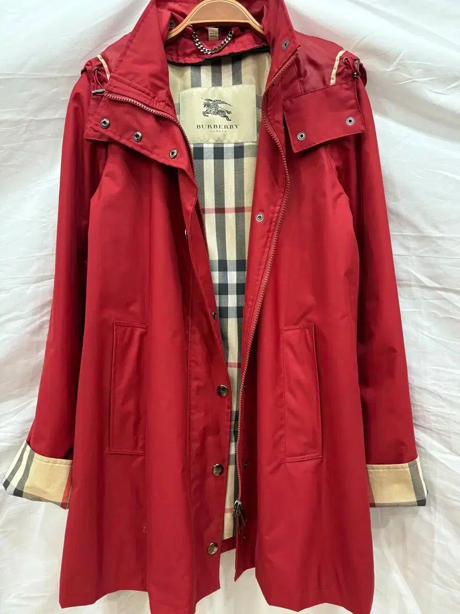 バーバリー ロンドン レッド フード コート 38/55 66 (正規品) - メルカリ