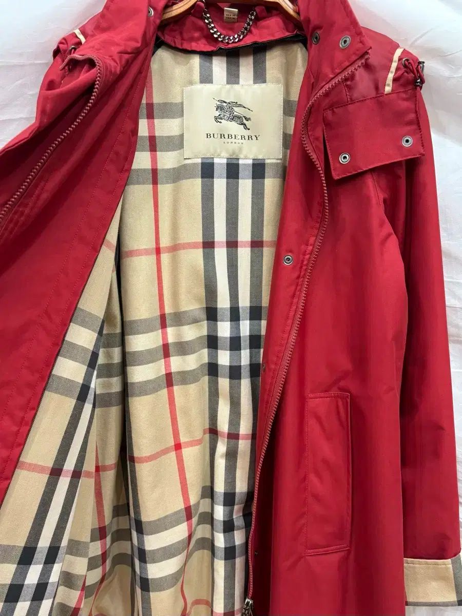 バーバリー ロンドン レッド フード コート 38/55 66 (正規品) - メルカリ