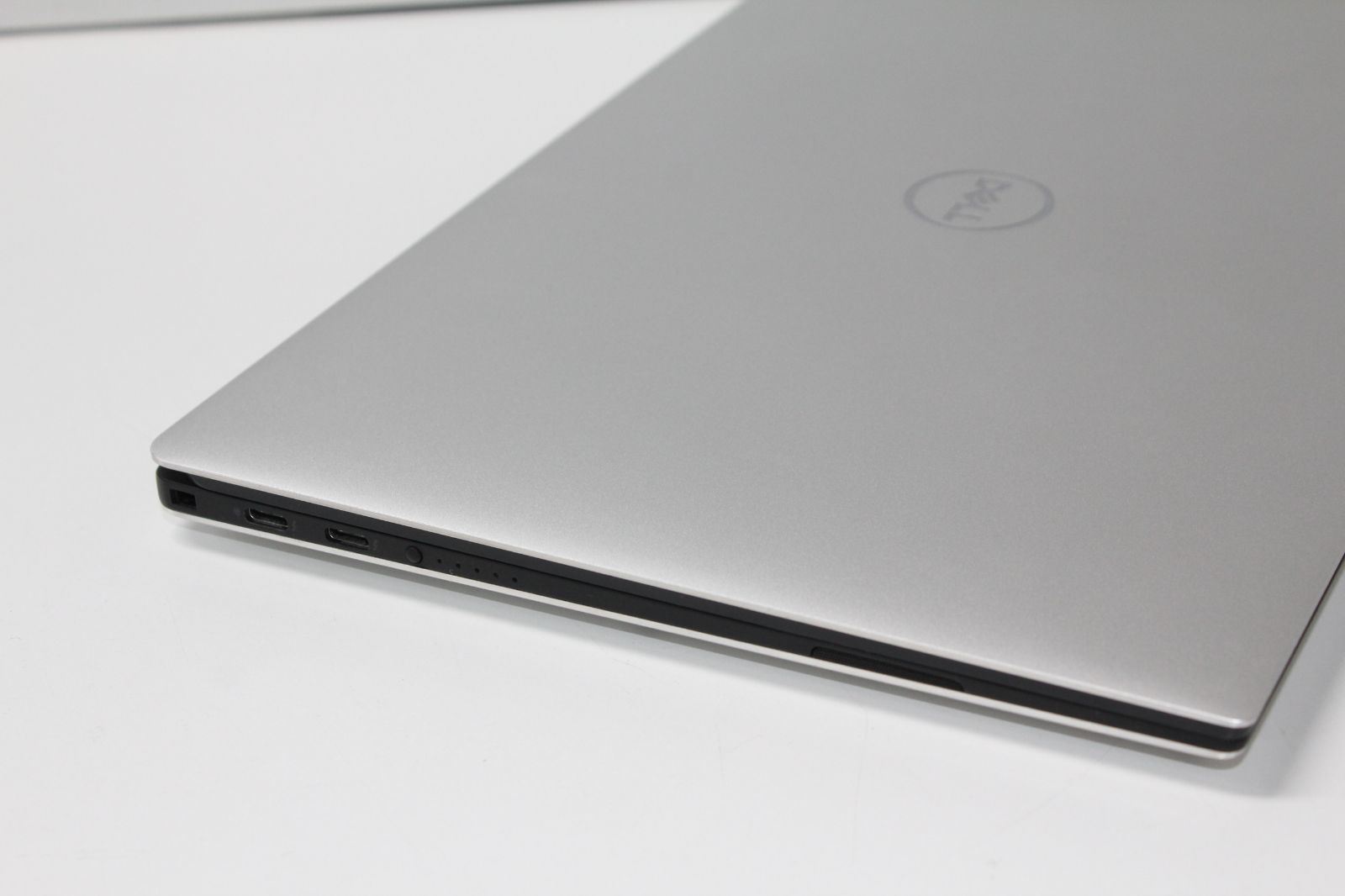 ノートPC】Dell〈XPS 13 9300〉Intel Core i5/SSD256GB/メモリ8GB ⑥ 