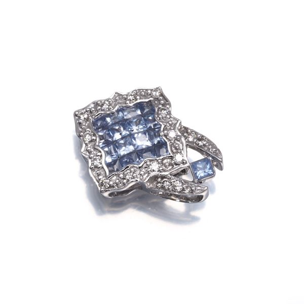 レ・エッセンシャル ペンダントトップ サファイア ダイヤ ダイヤモンド