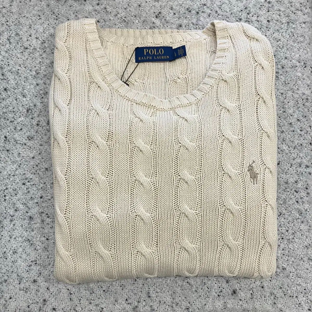 N62 ポロ ケーブル編み ケーブル ニット